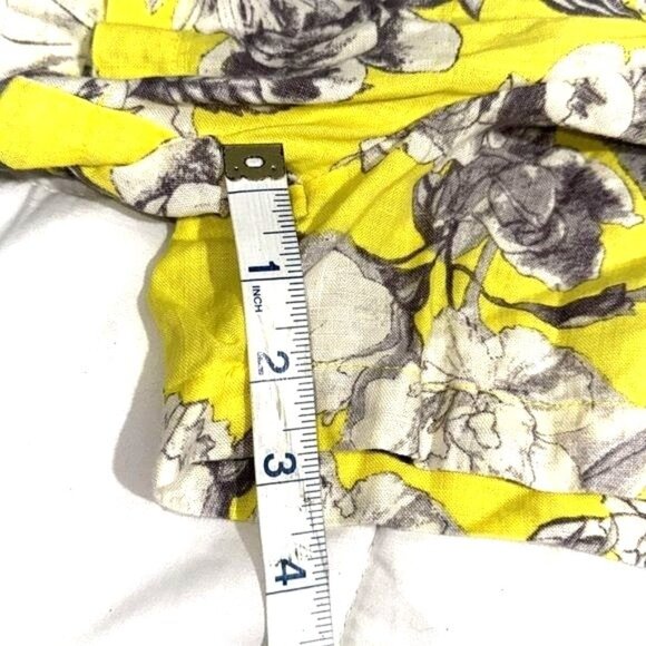 Kut From The Kloth Floral Yellow & Gray Linen-Blend Womens Shorts Size 2 - Picture 7 of 7